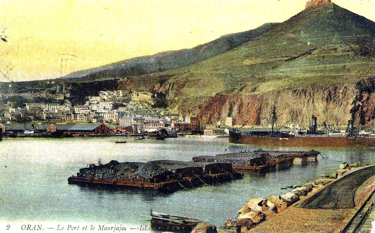 Oran- 134- travail sur les quais.jpg